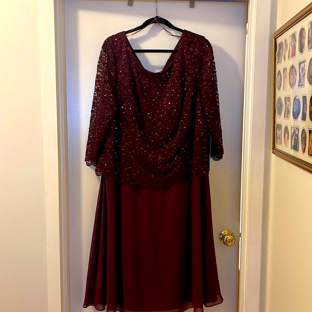 Plus size cocktail dress